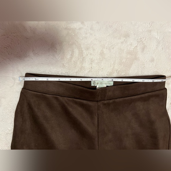 4/$20 - Cleo faux suede leggings in dark brown women’s size petite small - Picture 3 of 8